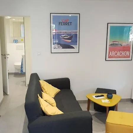 Appartamento 2 Avec Jardinet Privatif - 200m De La Pereire Arcachon